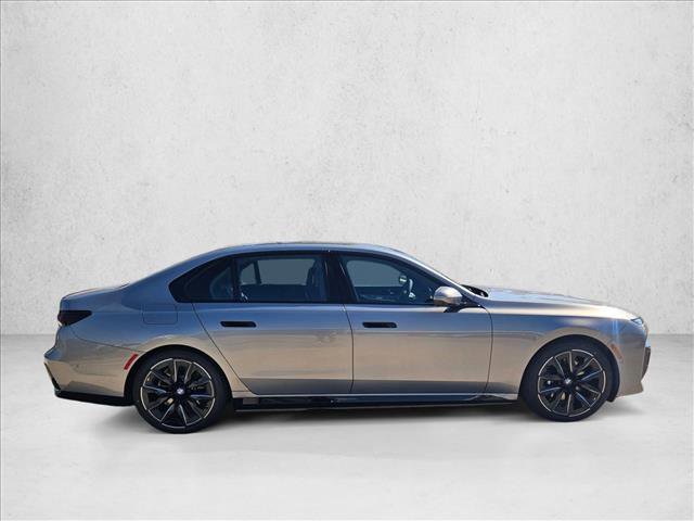 Used 2026 BMW i7 eDrive50 w/ M Sport Package RWD image 7