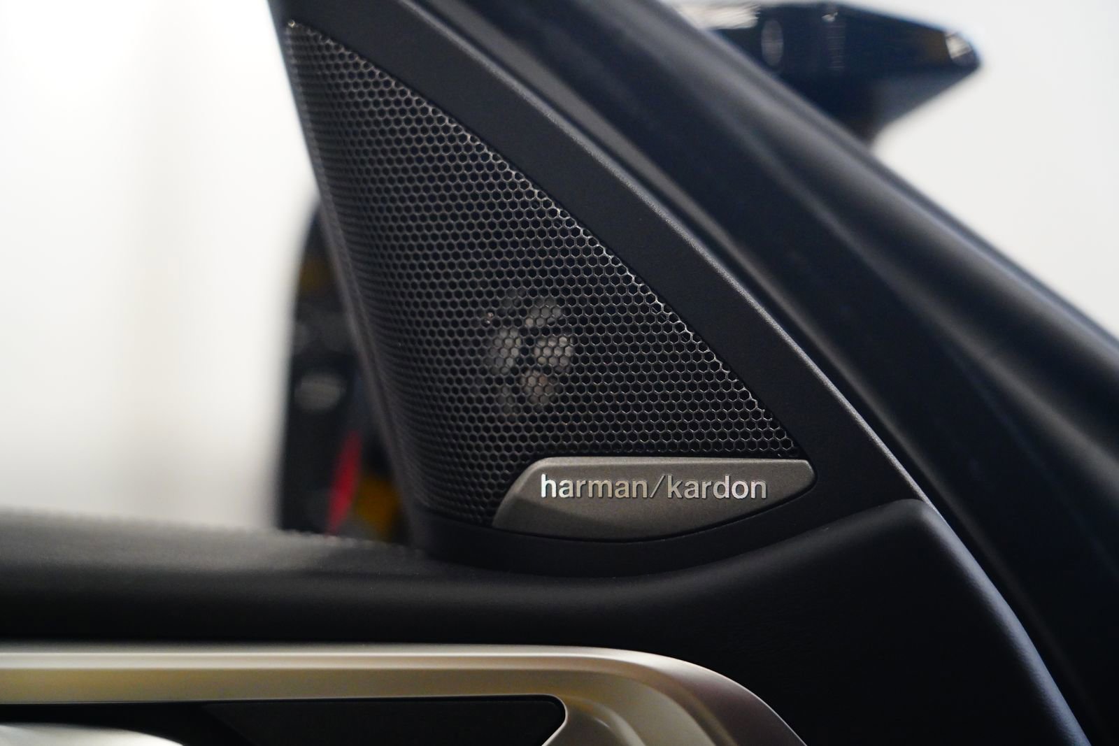 Used 2025 BMW M4 xDrive Competition image 34