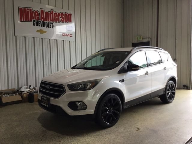 Used 2017 Ford Escape Titanium FWD image 1