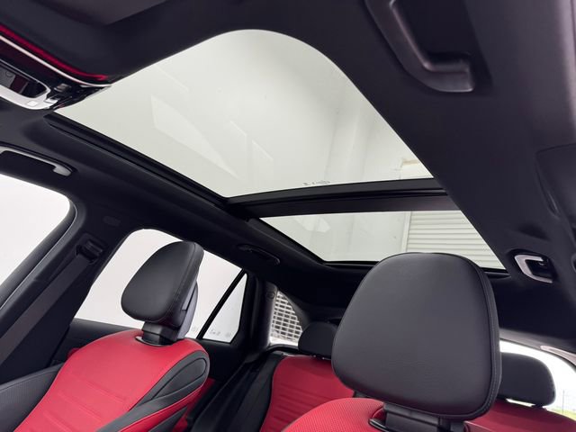 New 2026 Mercedes-Benz GLC 300 image 5