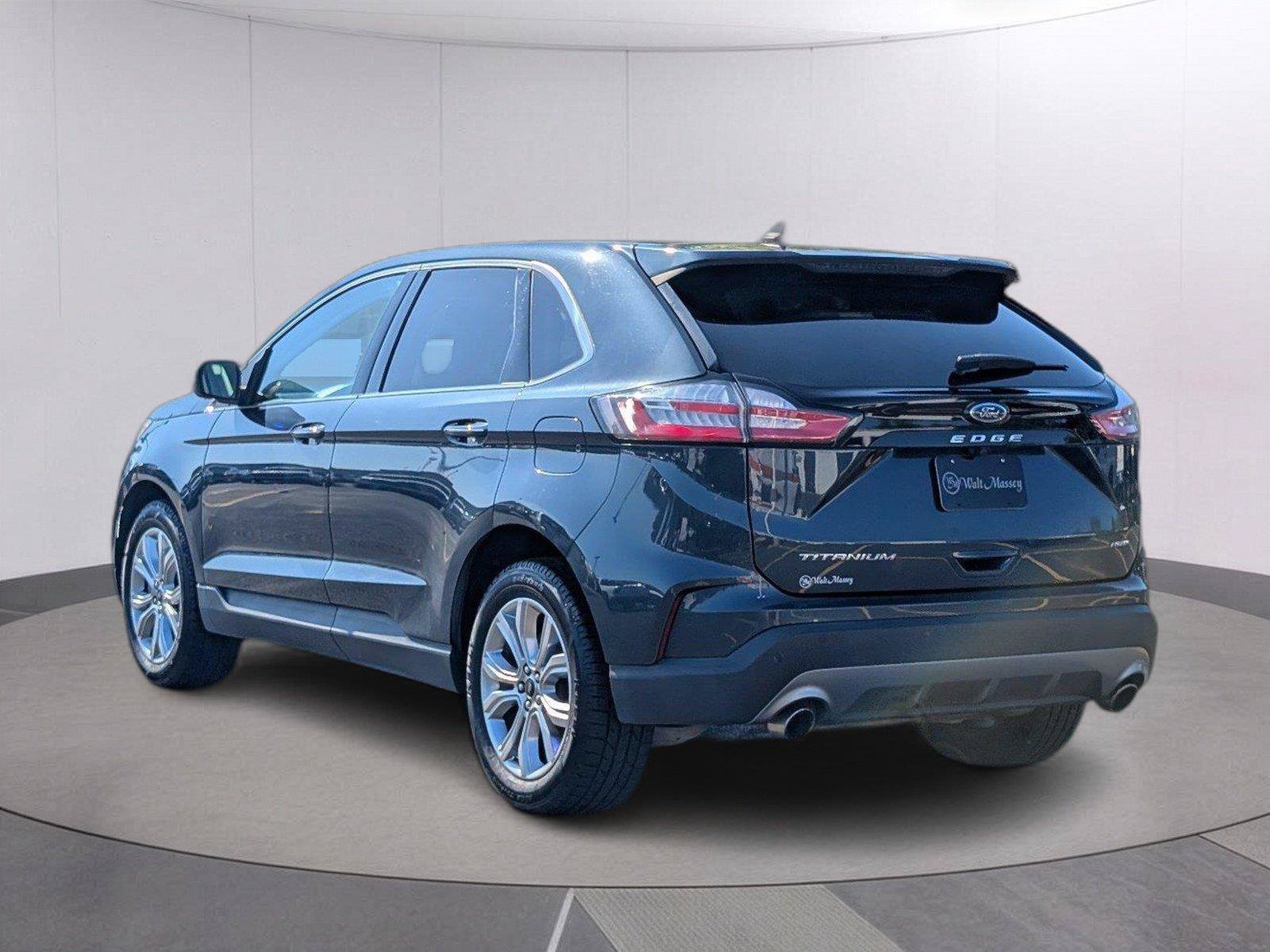 Used 2024 Ford Edge Titanium AWD/4WD image 3