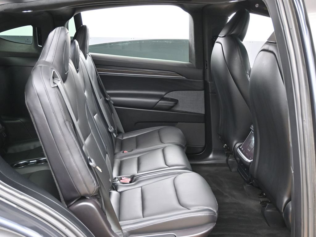 Used 2023 Tesla Model X image 39