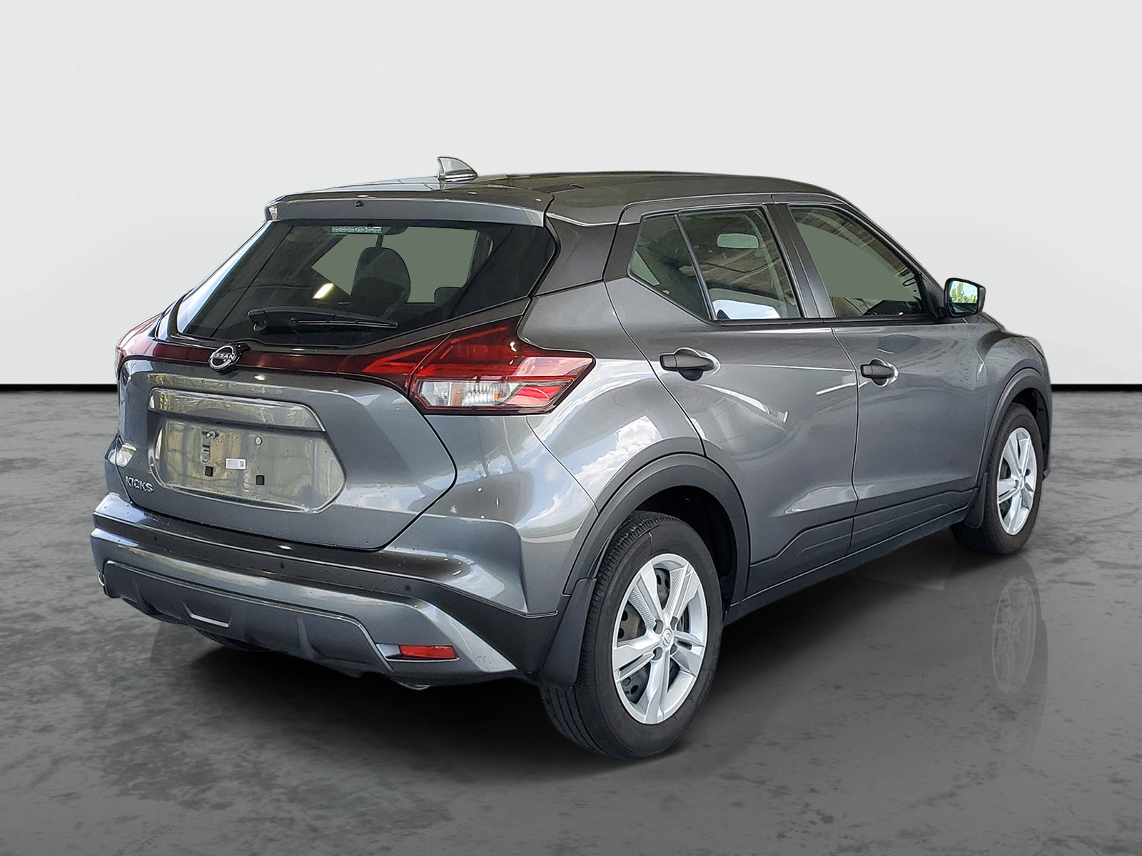 Used 2023 Nissan Kicks S FWD image 2