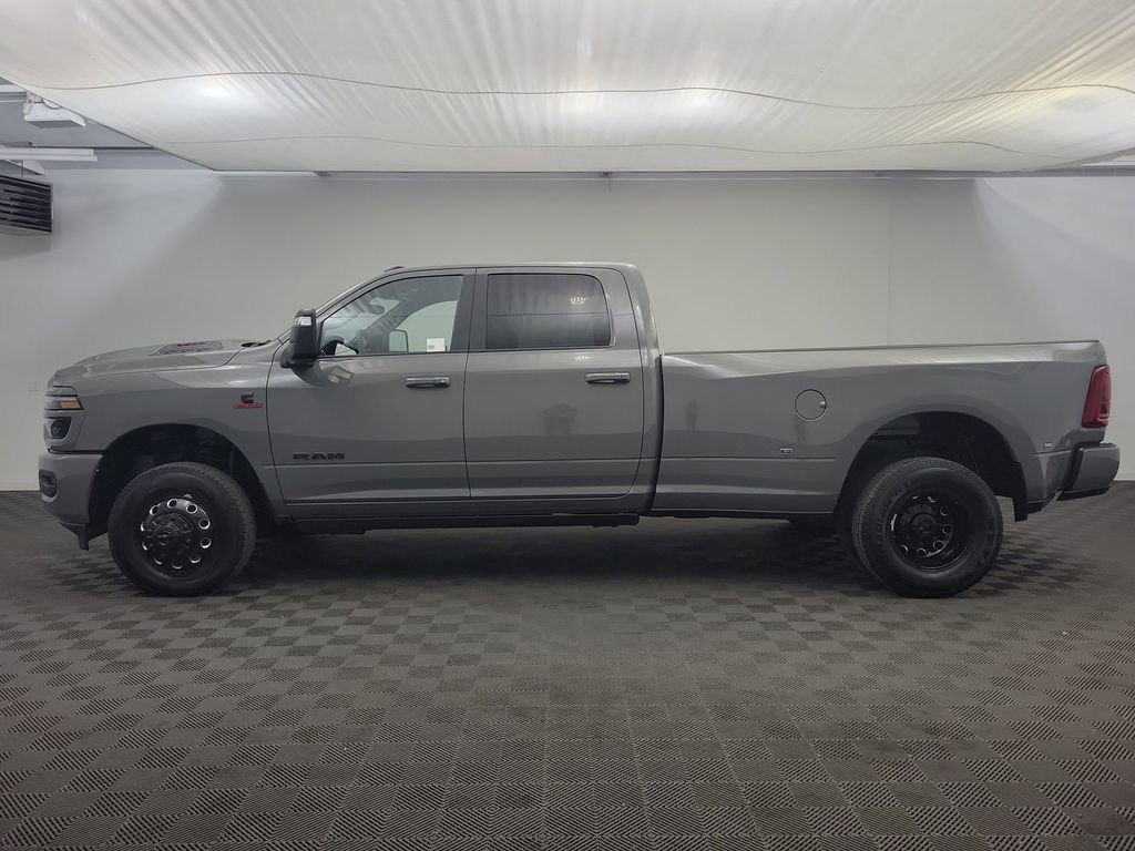 Used 2025 RAM 3500 Laramie image 2
