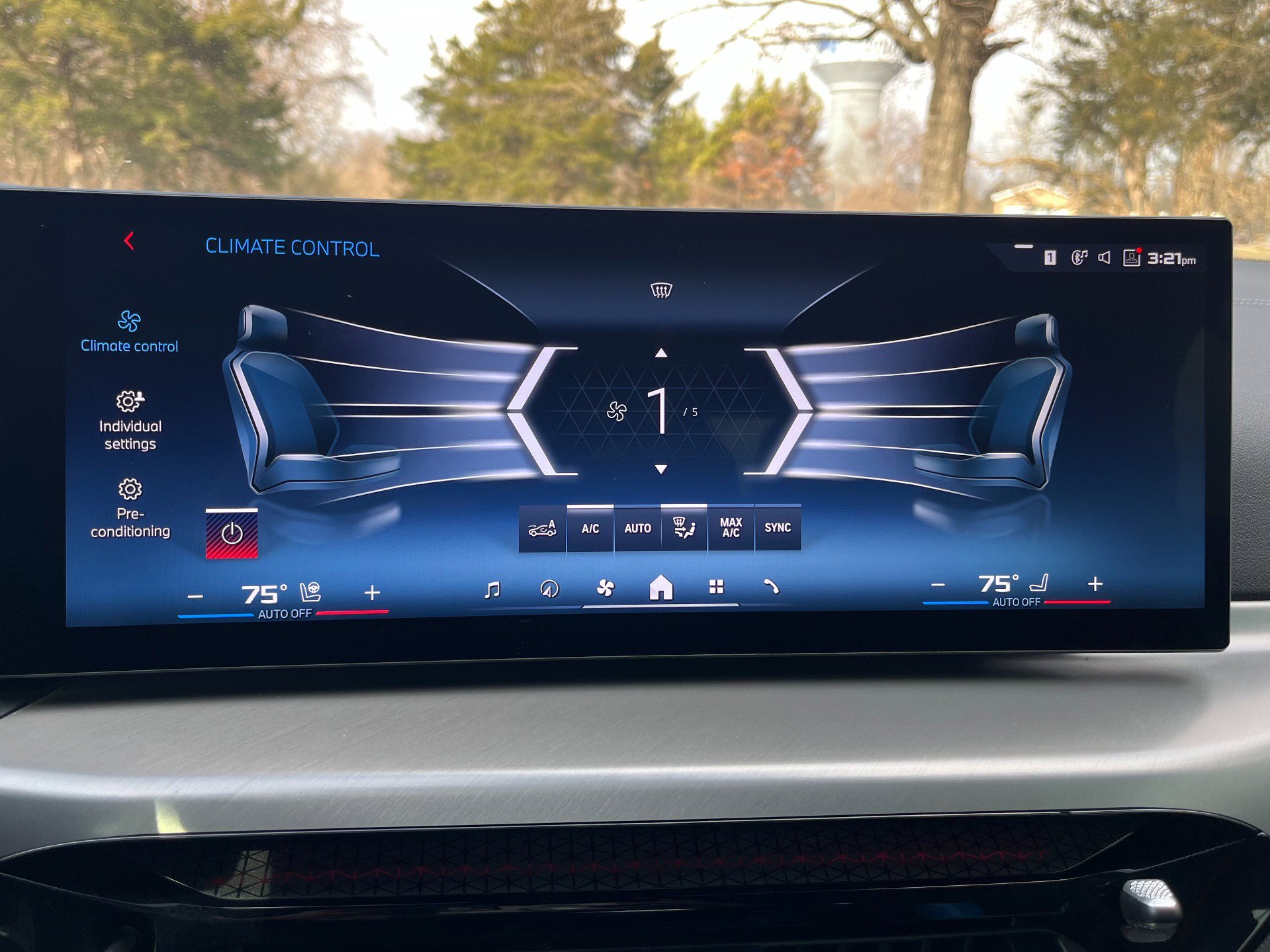 Used 2025 BMW 440i xDrive Convertible w/ Premium Package image 63