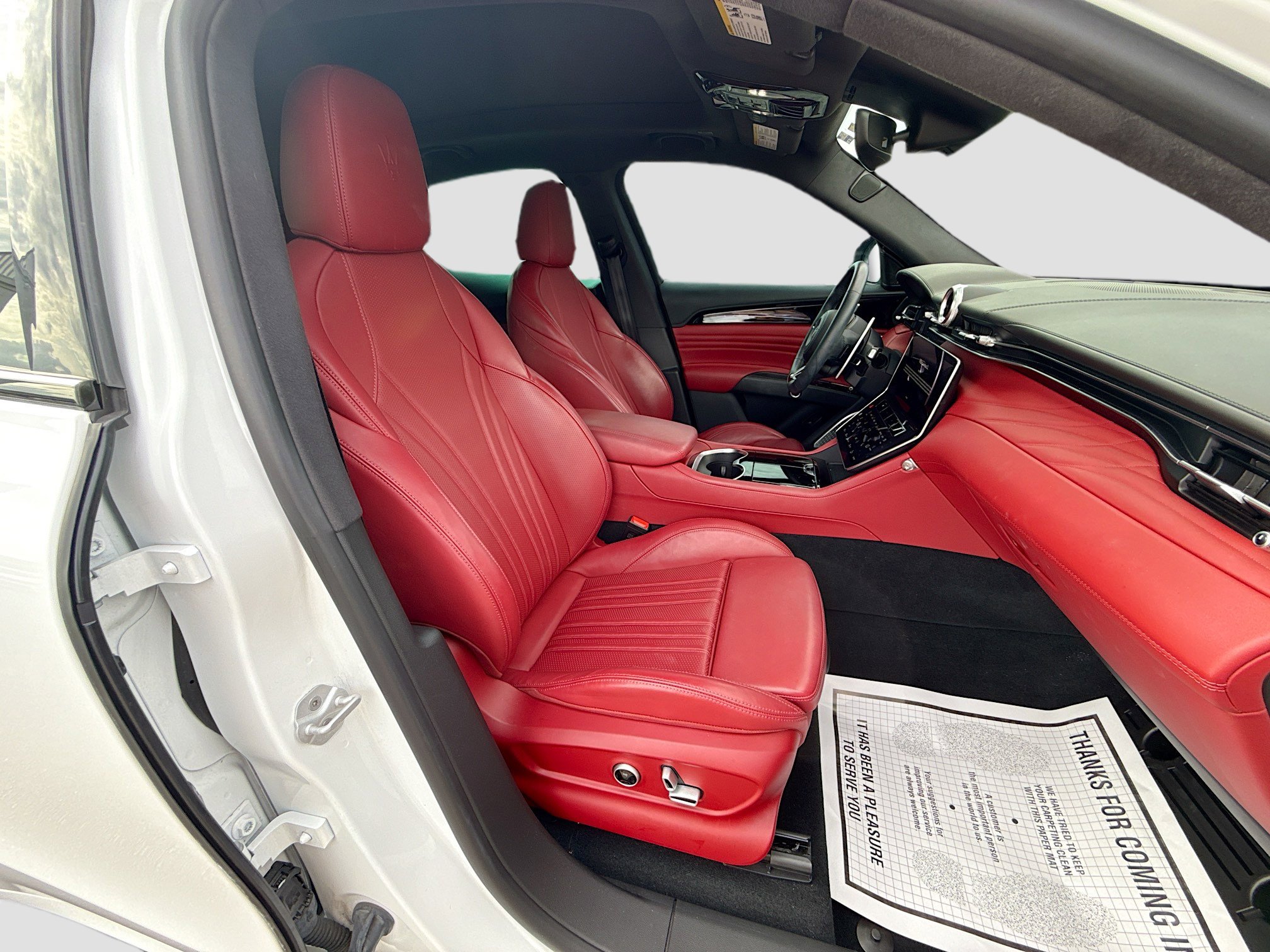 Used 2023 Maserati Grecale Modena AWD/4WD image 15