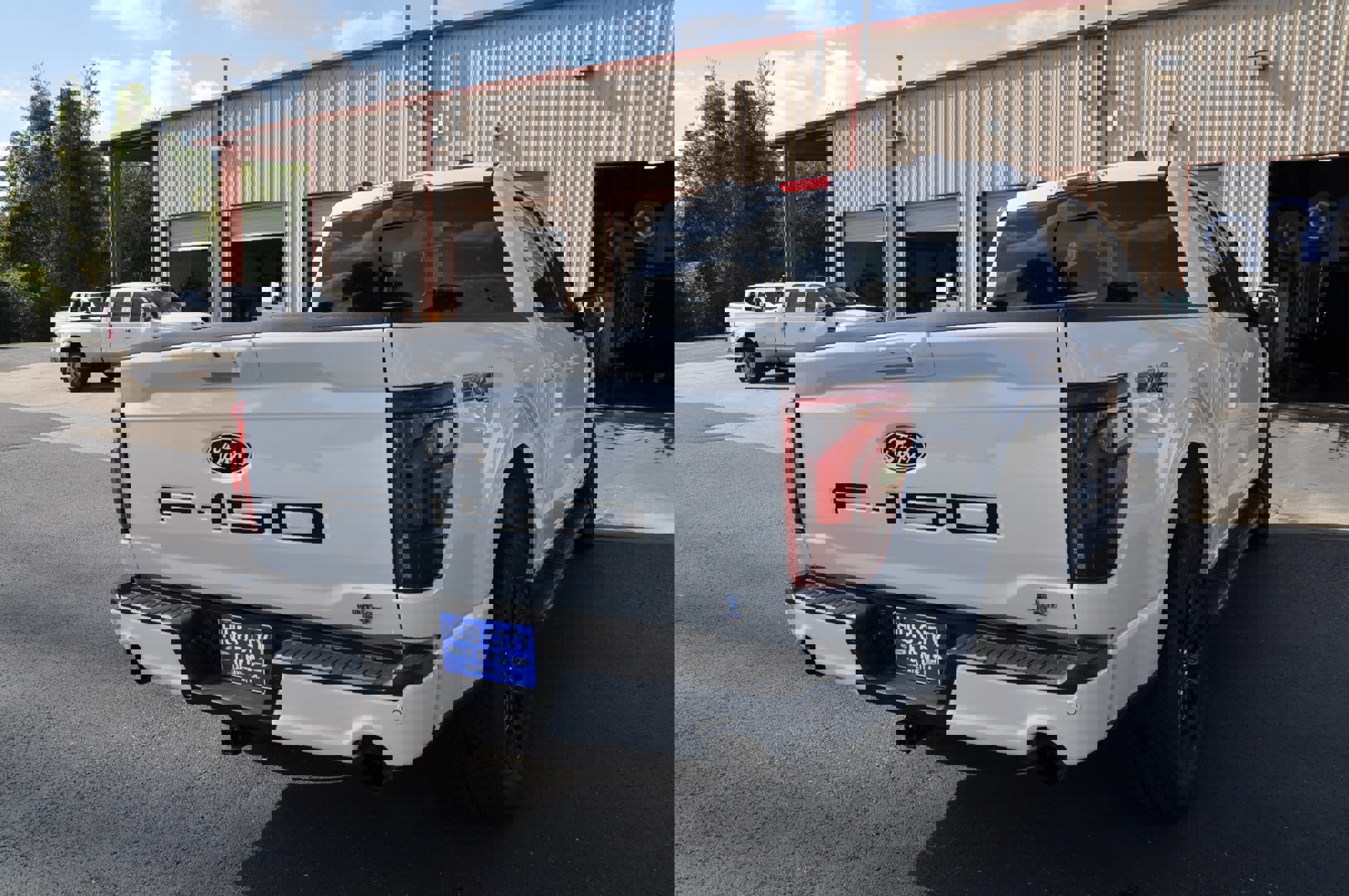 New 2025 Ford F150 Lariat w/ Equipment Group 502A High image 5