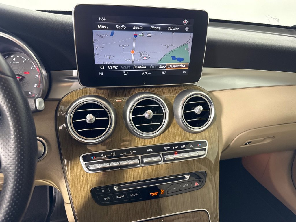 Used 2018 Mercedes-Benz GLC 300 w/ Multimedia Package image 16