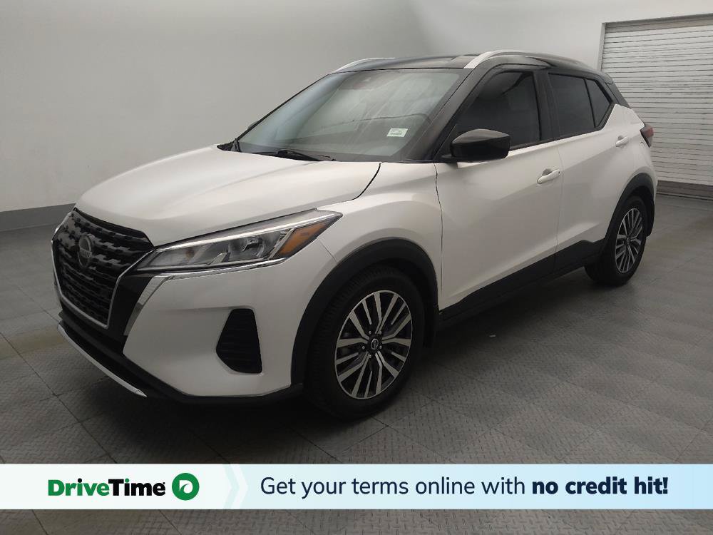 Used 2021 Nissan Kicks SV FWD image 1