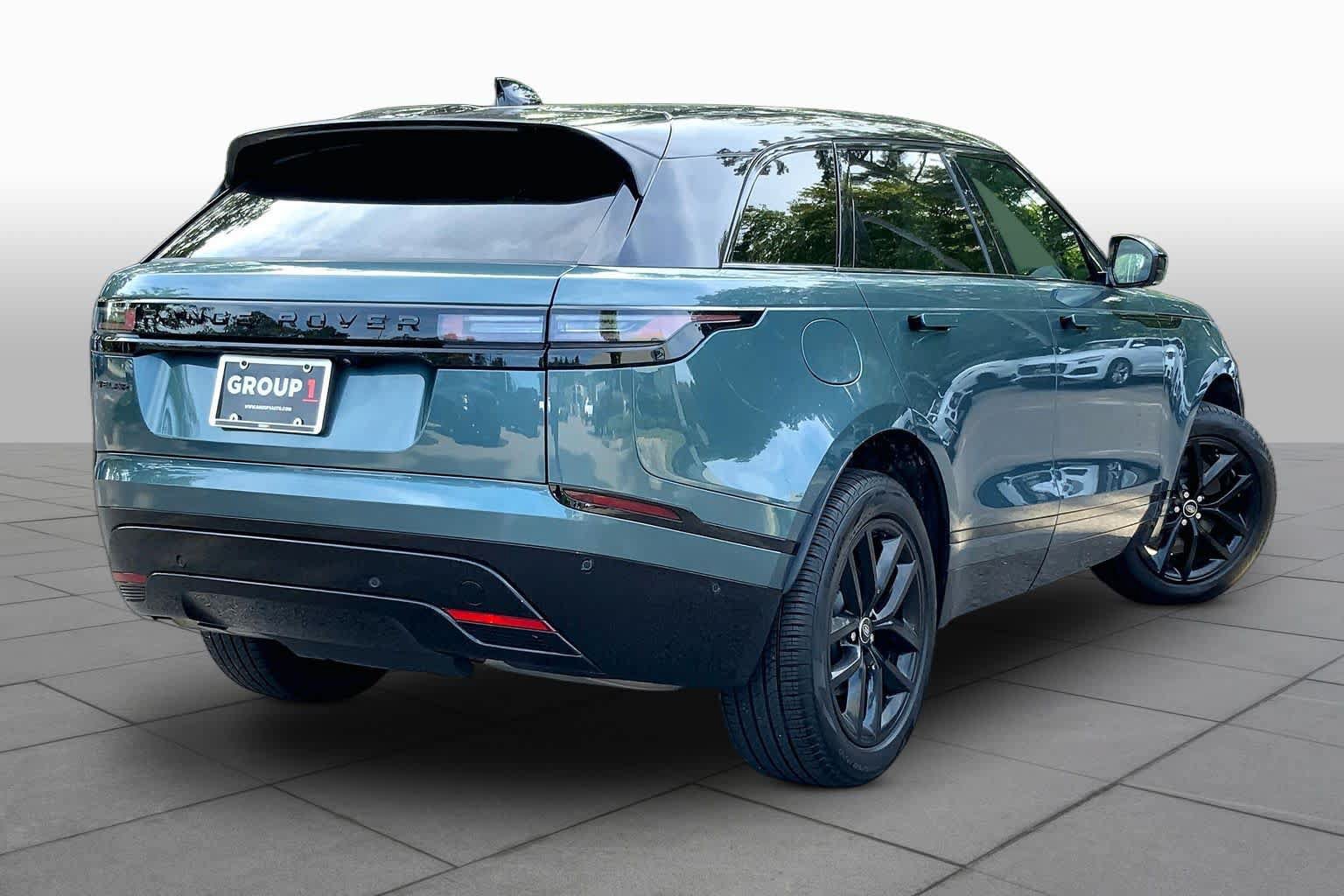 Used 2026 Land Rover Range Rover Velar Dynamic SE AWD/4WD image 13