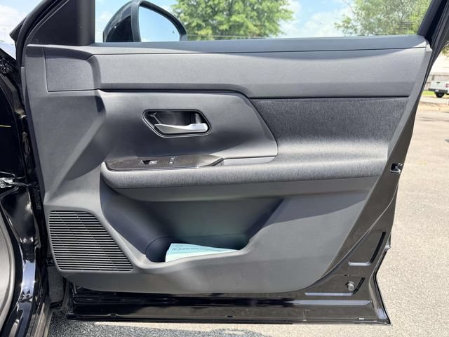 New 2026 Nissan Kicks SV w/ Cold Weather Package AWD/4WD image 8