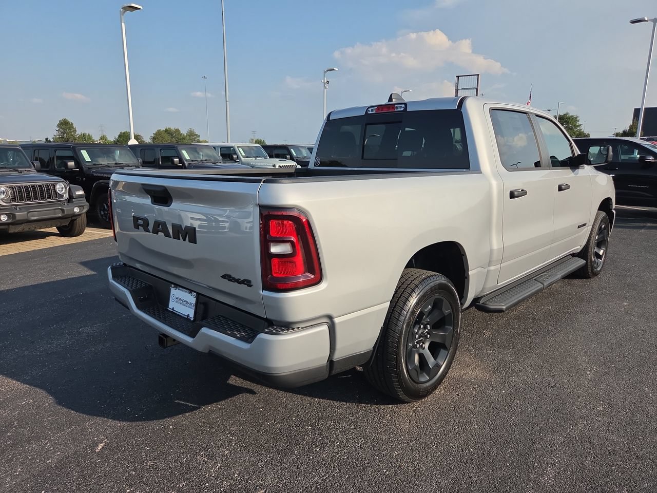 New 2026 RAM 1500 Express AWD/4WD image 27