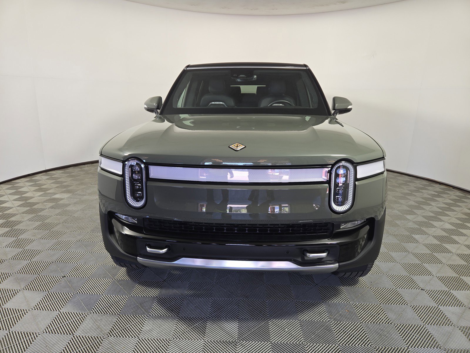 Used 2023 Rivian R1S Launch Edition image 8
