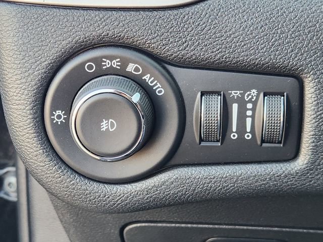 Used 2020 Jeep Cherokee High Altitude image 22