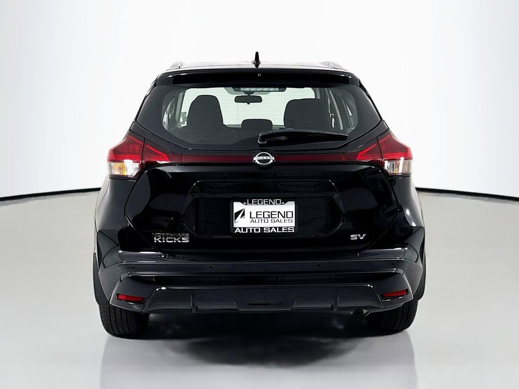 Used 2023 Nissan Kicks SV FWD image 5