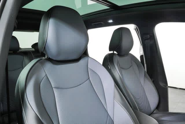 New 2026 Volkswagen Tiguan SE R-Line FWD image 24