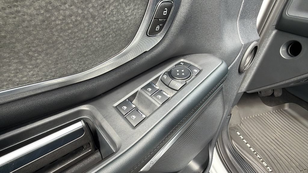 Used 2026 Ford Expedition Tremor AWD/4WD image 21