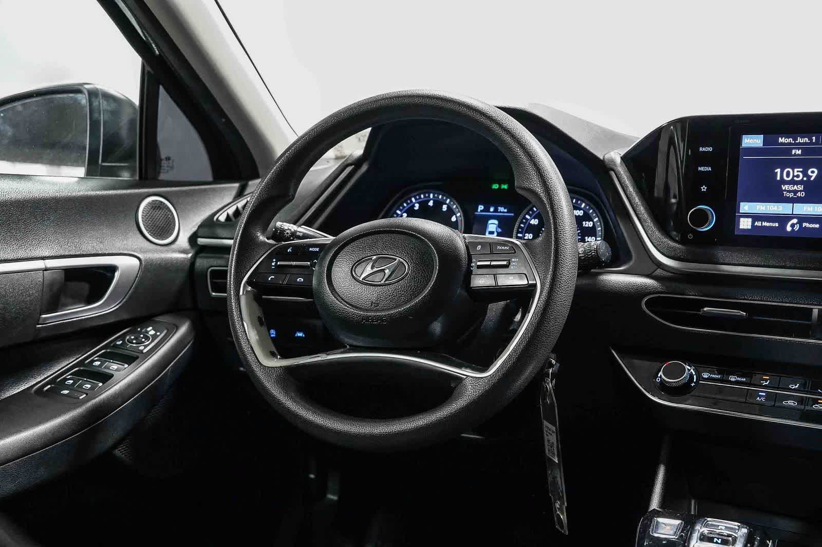 Used 2023 Hyundai Sonata SE FWD image 15