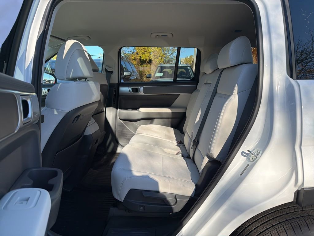 New 2026 Hyundai Santa Fe SE image 15