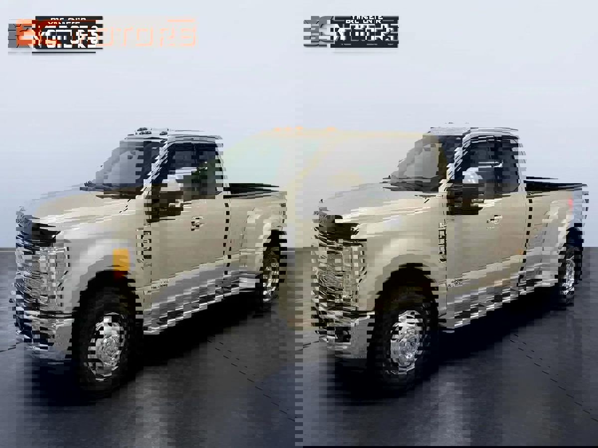 Used 2017 Ford F350 Lariat w/ Camper Package