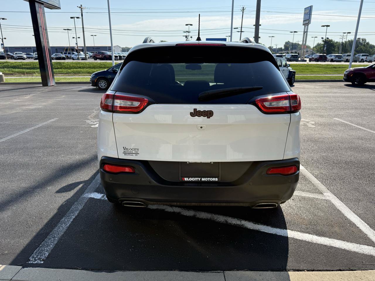 Used 2016 Jeep Cherokee 75th Anniversary FWD image 4