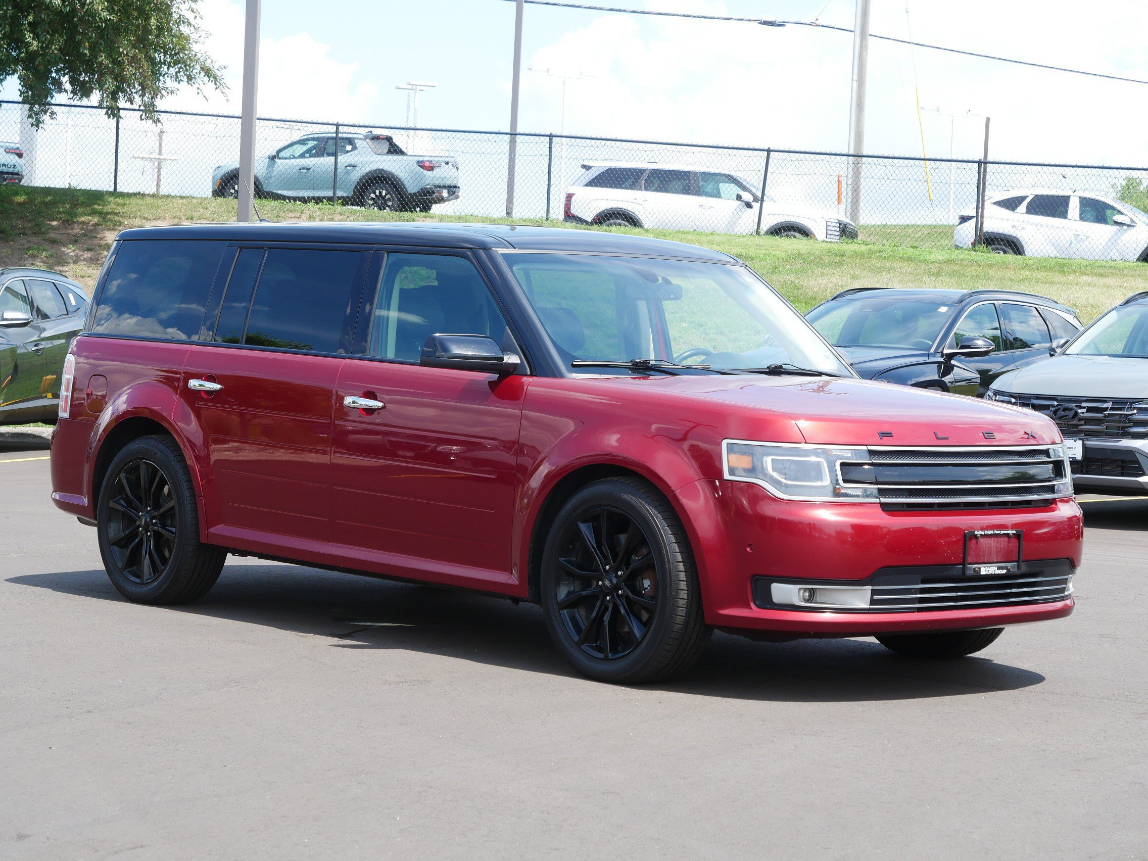 Used 2018 Ford Flex Limited w/ Equipment Group 301A AWD/4WD image 4
