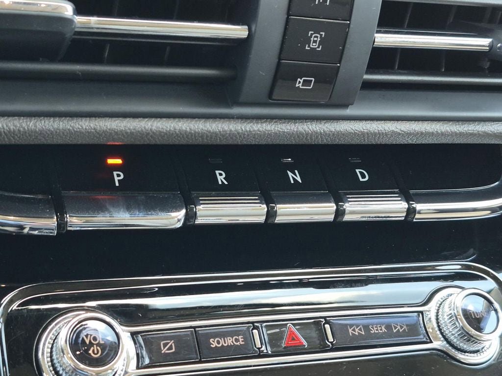Used 2020 Lincoln Corsair FWD w/ Premium Package image 29