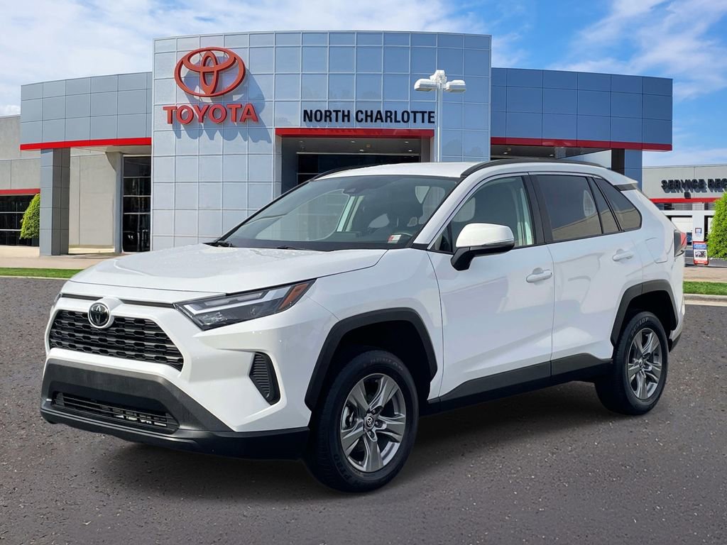 Used 2023 Toyota RAV4 XLE image 4