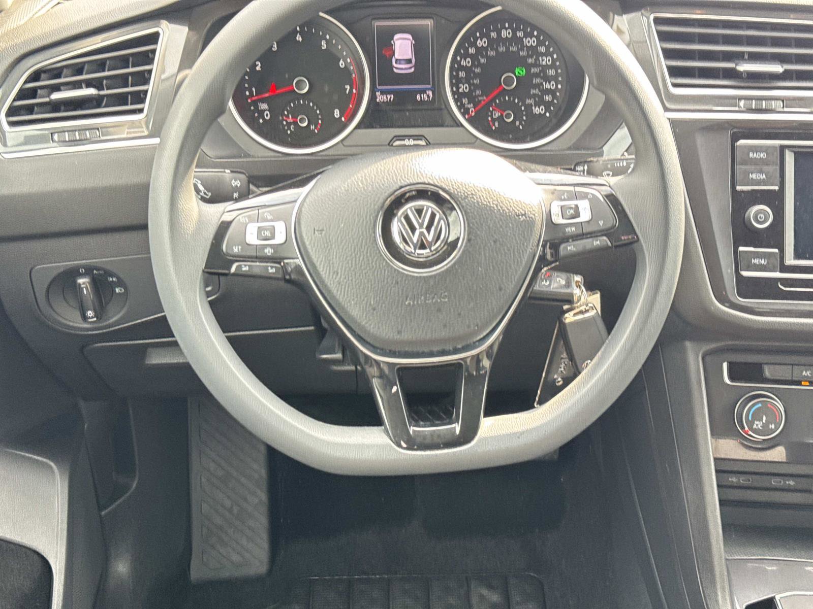 Used 2021 Volkswagen Tiguan S image 8