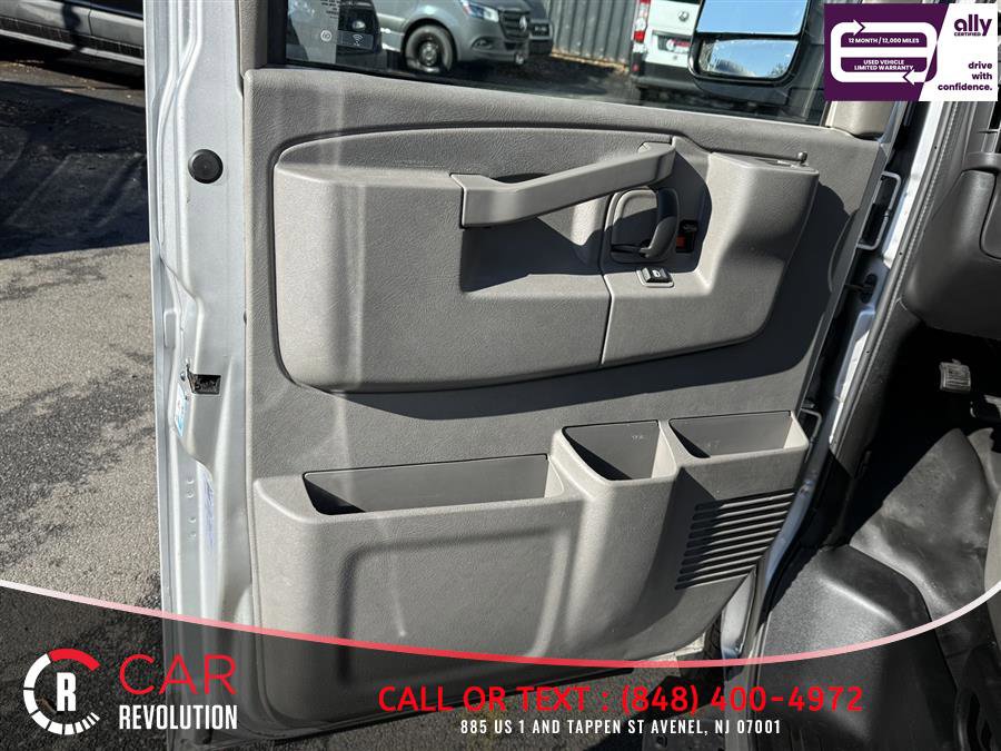 Used 2020 Chevrolet Express 3500 LS image 22