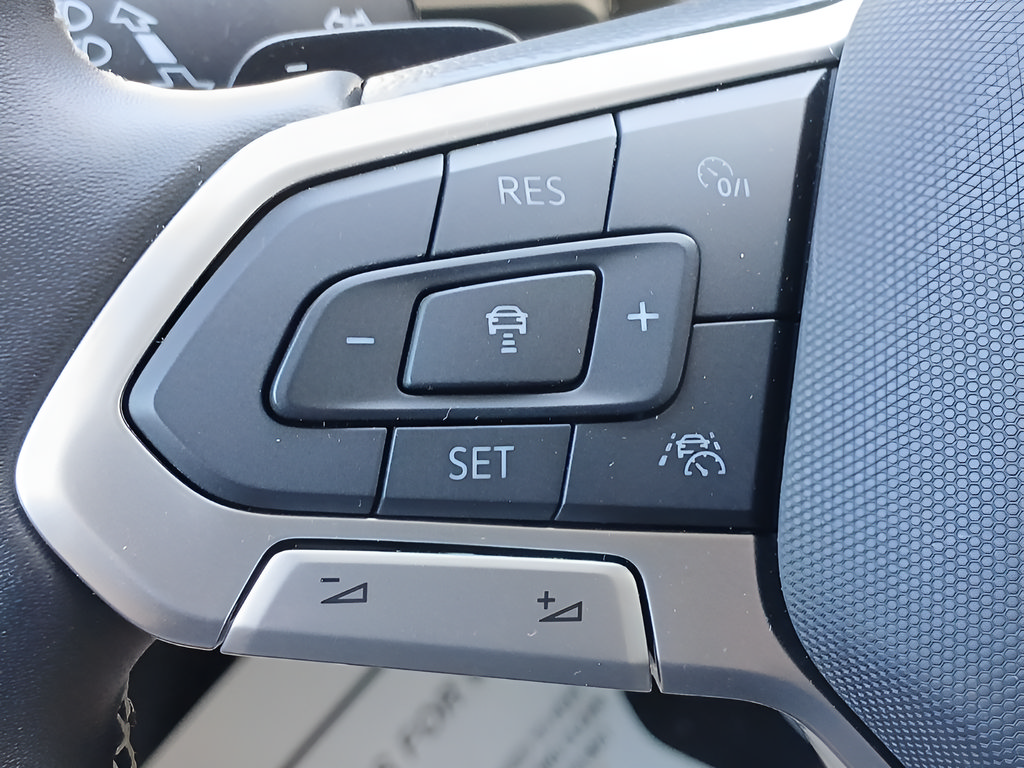 Used 2026 Volkswagen Atlas SE AWD/4WD image 18