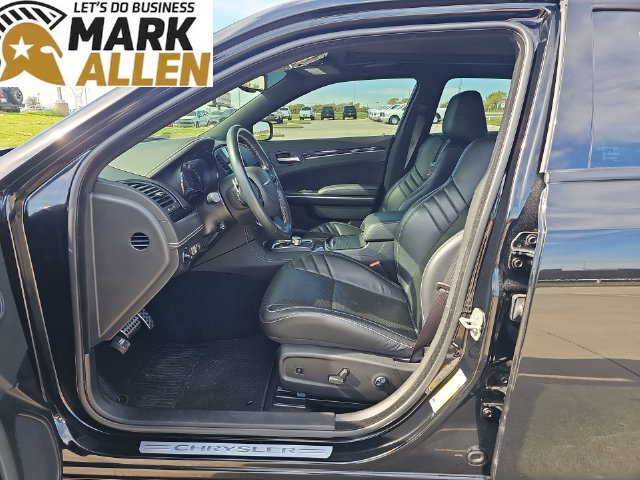 Used 2023 Chrysler 300 C RWD image 20