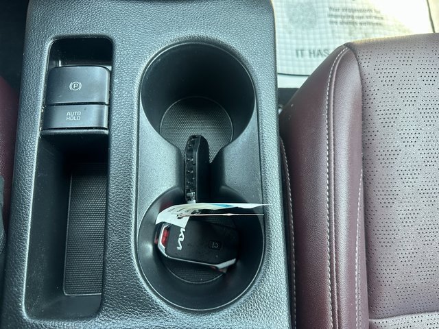 Used 2023 Kia Seltos SX image 28