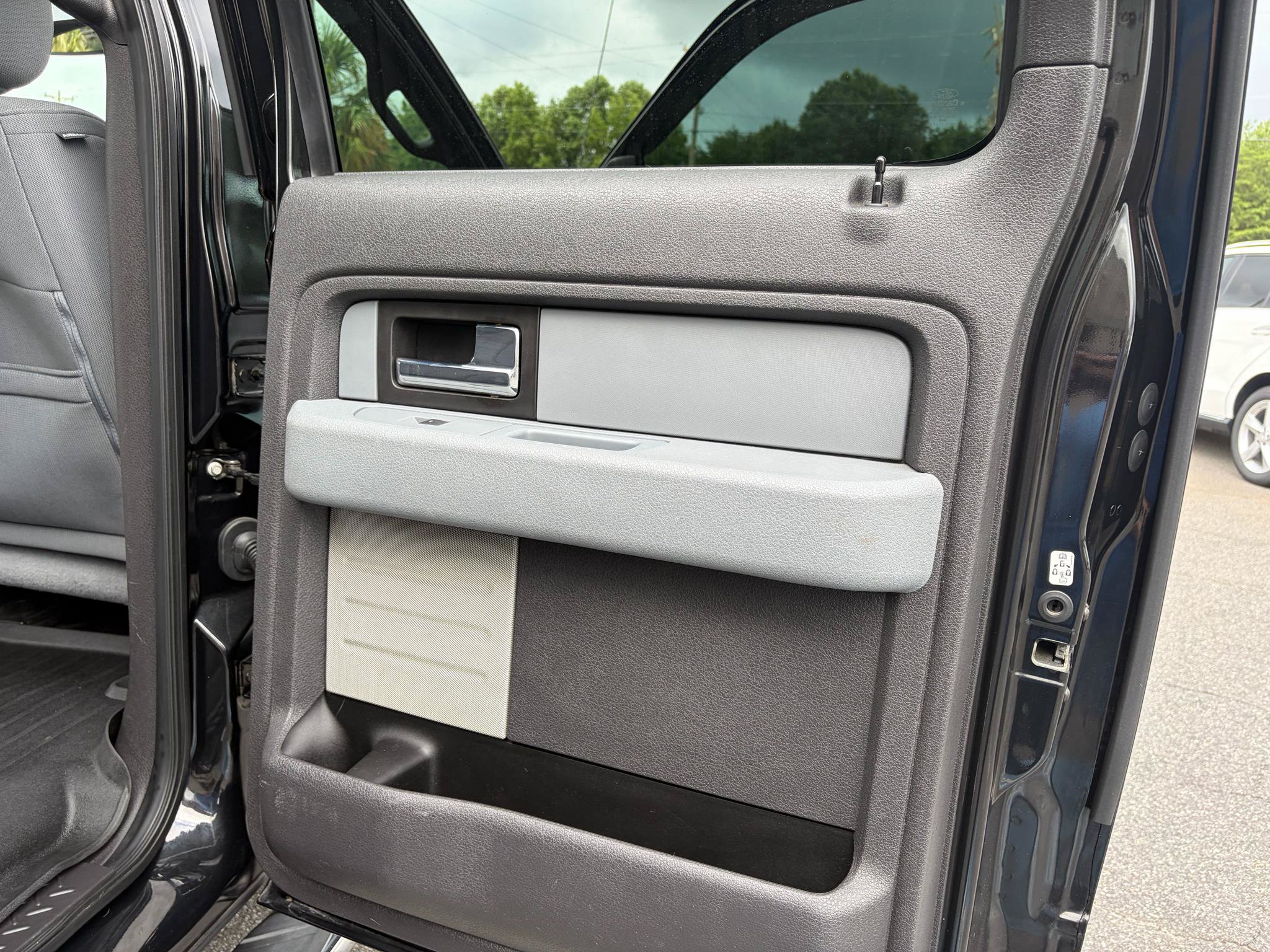Used 2013 Ford F150 XLT w/ Luxury Equipment Group AWD/4WD image 50