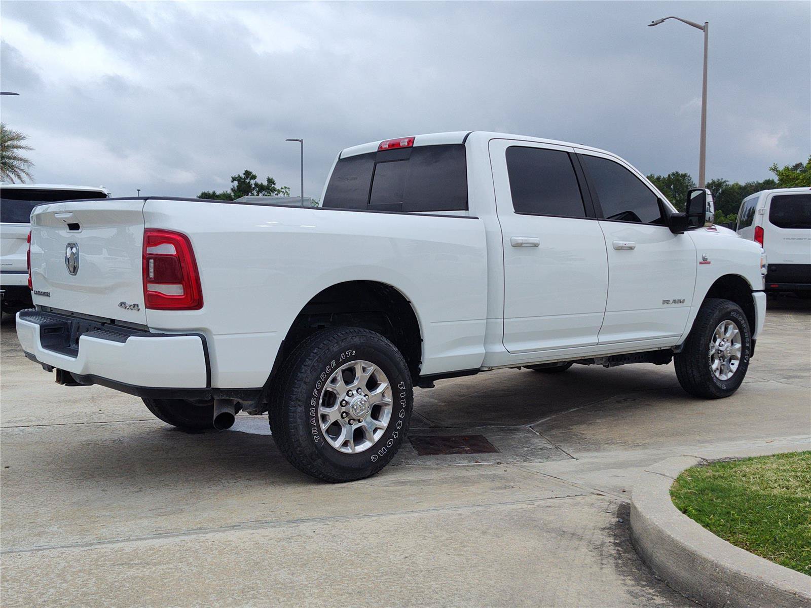 Used 2024 RAM 2500 Laramie AWD/4WD image 7