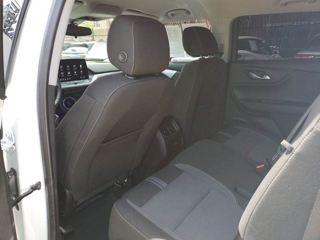 Used 2023 Chevrolet Blazer LT image 14