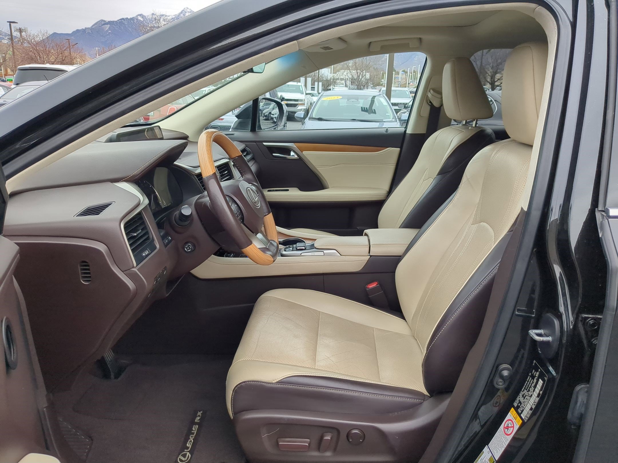 Used 2019 Lexus RX 450h AWD w/ Navigation Package image 28