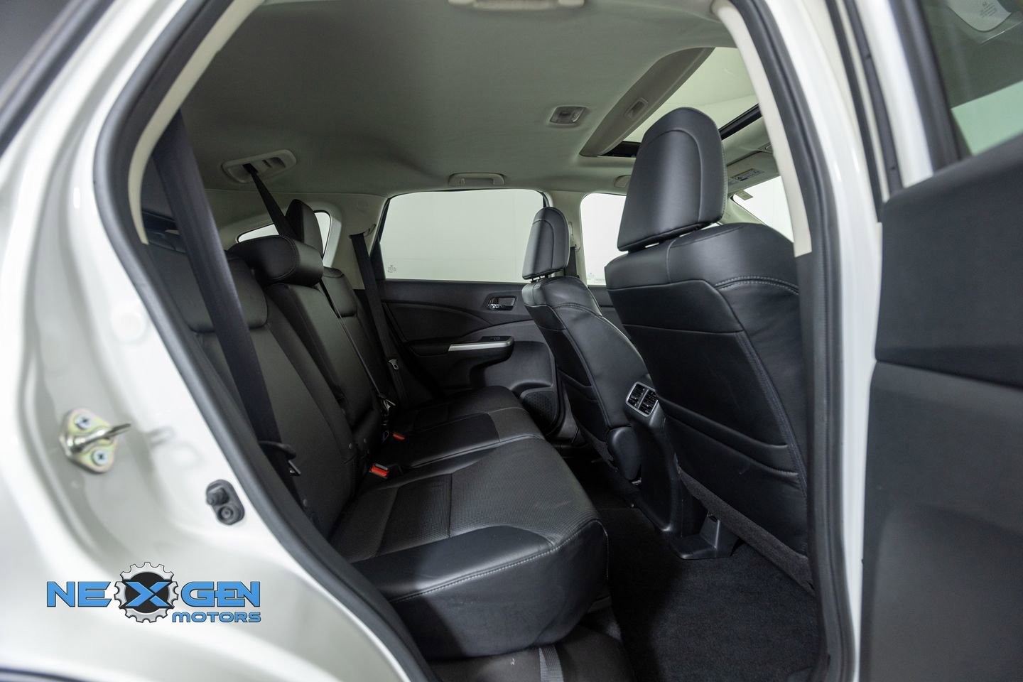 Used 2016 Honda CR-V Touring image 34