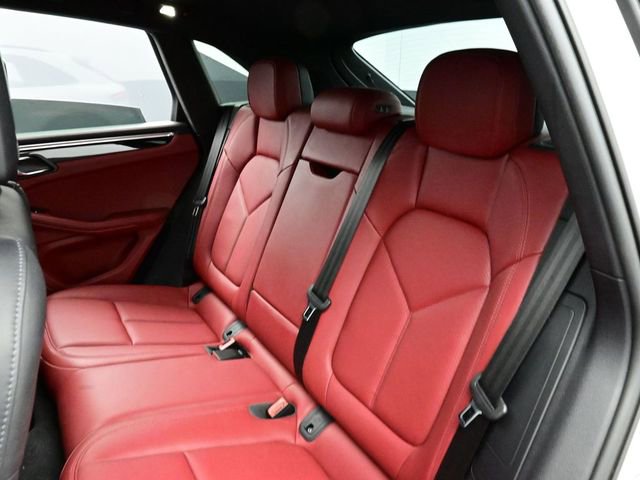 Certified 2023 Porsche Macan Turbo image 14
