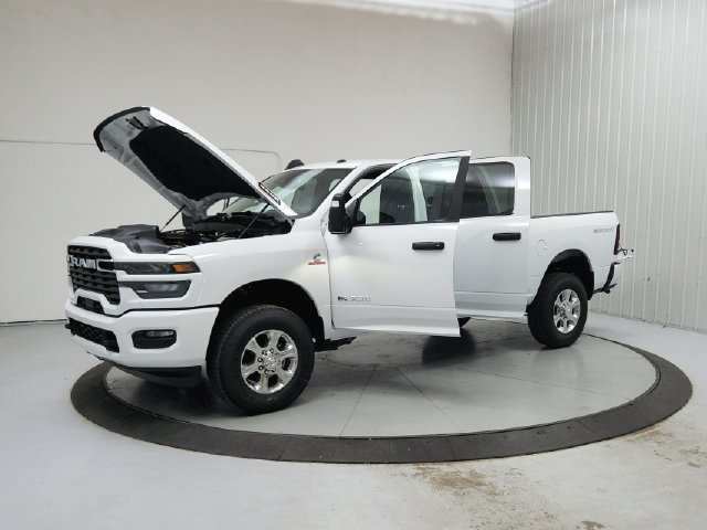 New 2026 RAM 2500 Big Horn AWD/4WD image 12