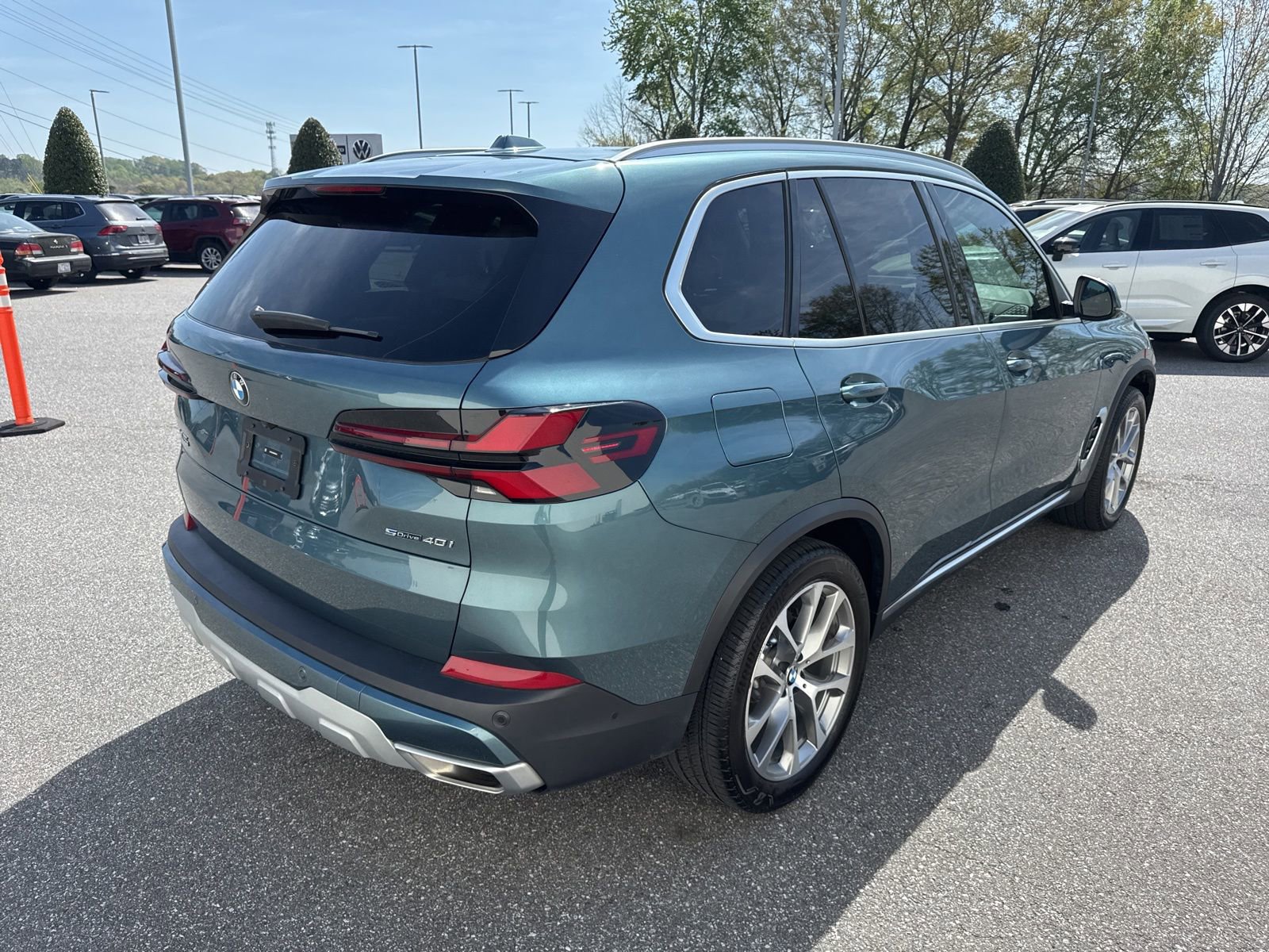 Used 2024 BMW X5 sDrive40i w/ Premium Package image 7