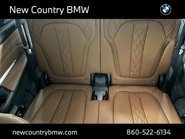 New 2027 BMW X7 xDrive40i w/ M Sport Package AWD/4WD image 26
