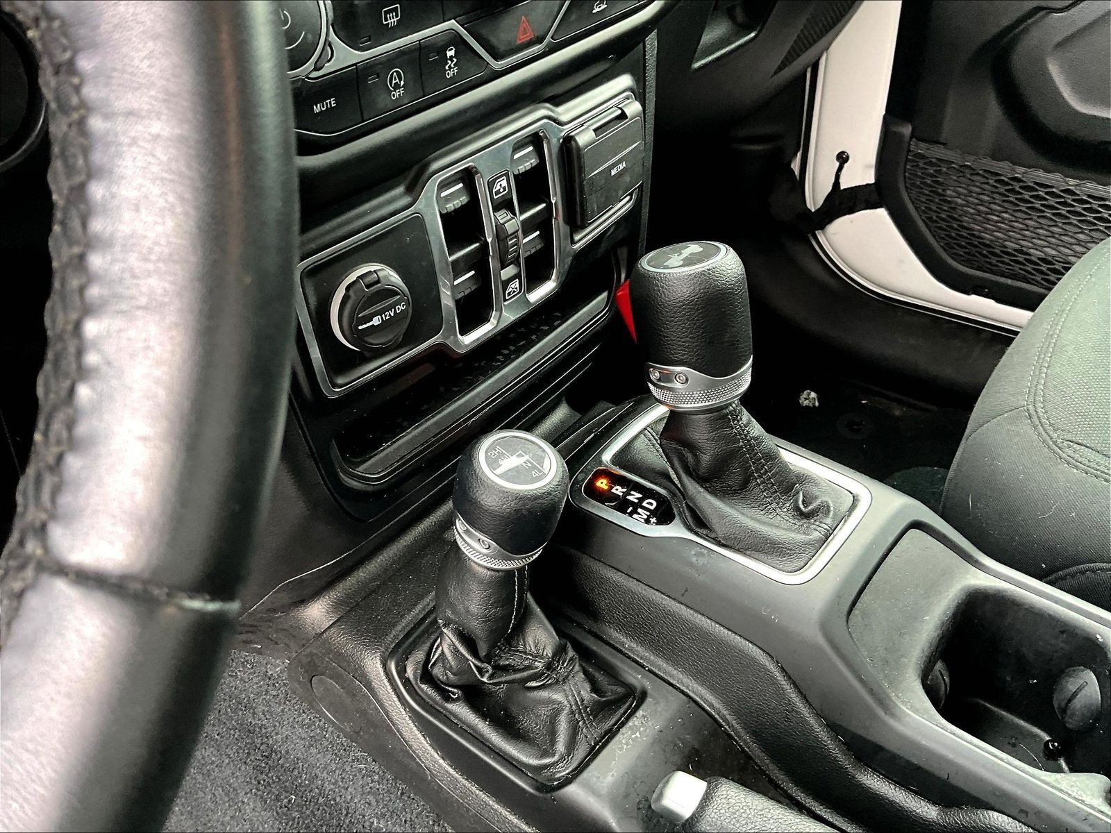 Used 2022 Jeep Wrangler Unlimited Sport AWD/4WD image 18