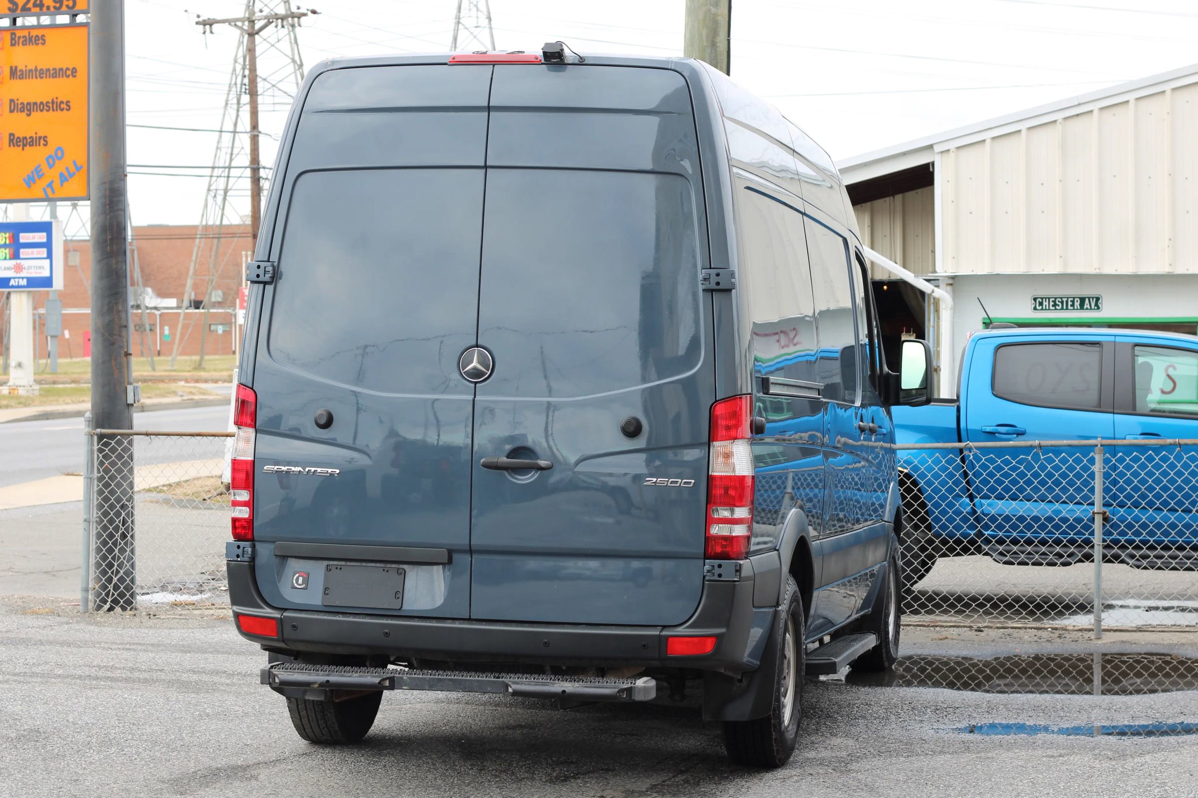 Used 2018 Mercedes-Benz Sprinter 2500 image 7
