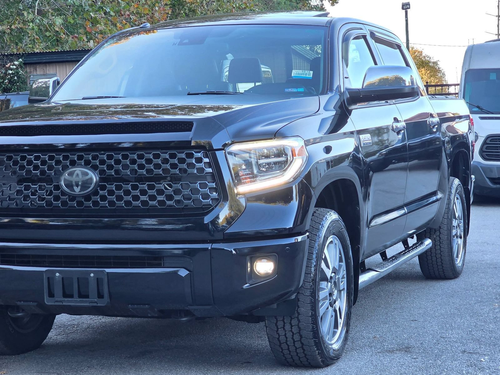 Used 2018 Toyota Tundra Platinum AWD/4WD image 3