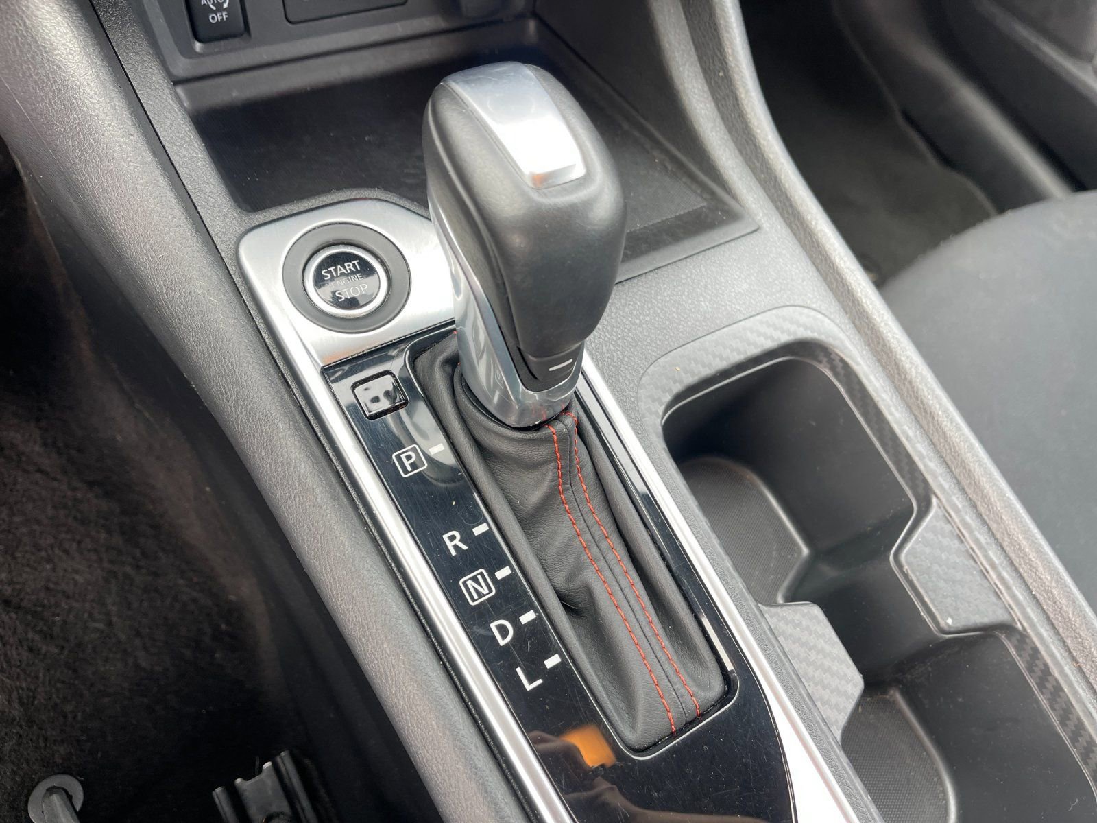 Used 2025 Nissan Sentra SR image 22