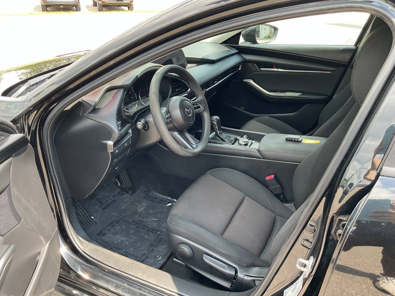 Used 2020 MAZDA MAZDA3 Sedan FWD image 14