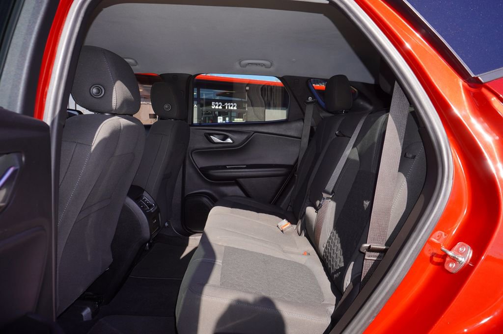 Used 2022 Chevrolet Blazer LT image 25