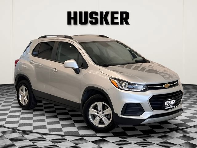Used 2021 Chevrolet Trax LT w/ Premium Seat Package image 1