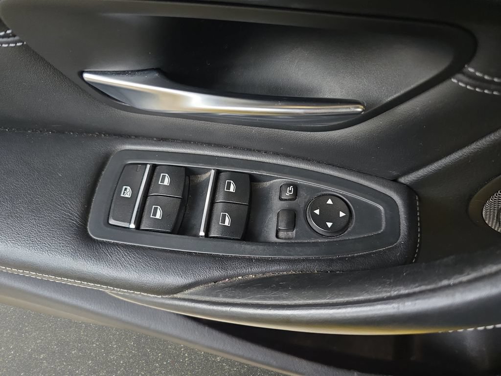 Used 2018 BMW M3 RWD image 30